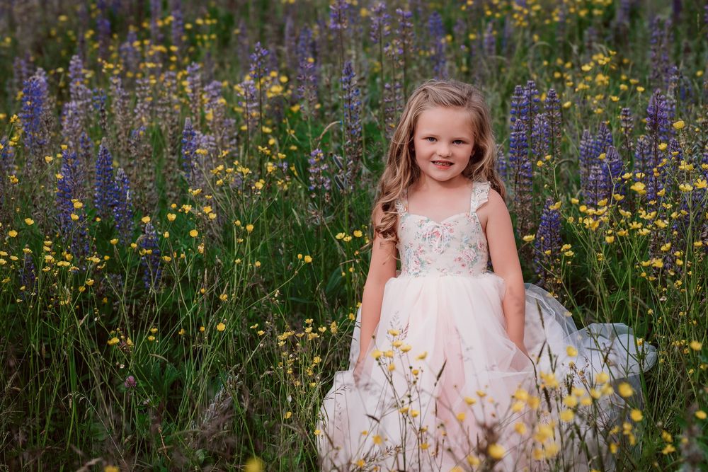 Charlotte Ann Photography - Children's Portrait Photography. Pacific Northwest Photographer. Forks, Washington Photographer.