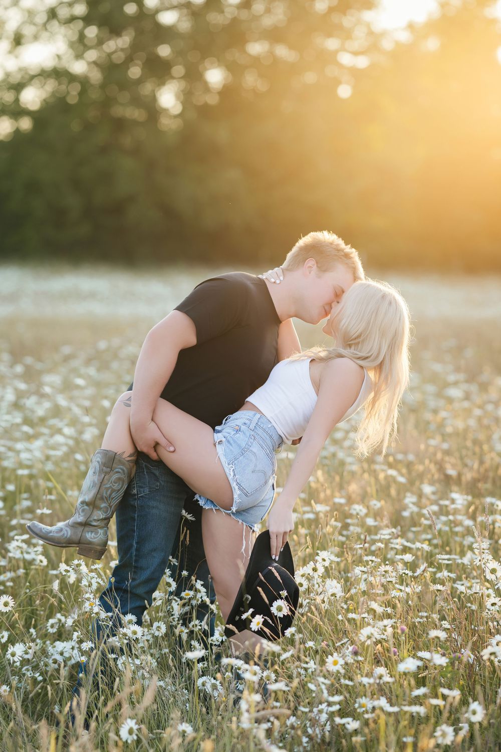 Charlotte Ann Photography - Couples Portrait Photography. Pacific Northwest Photographer. Forks, Washington Photographer.