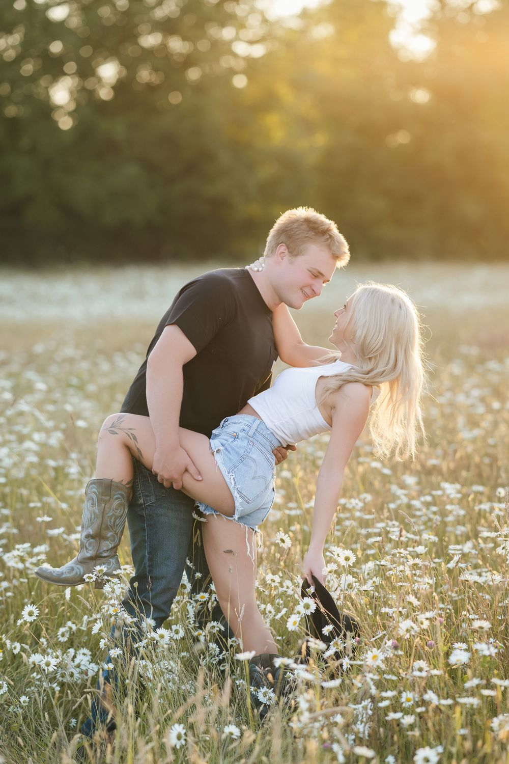 Charlotte Ann Photography - Couples Portrait Photography. Pacific Northwest Photographer. Forks, Washington Photographer.
