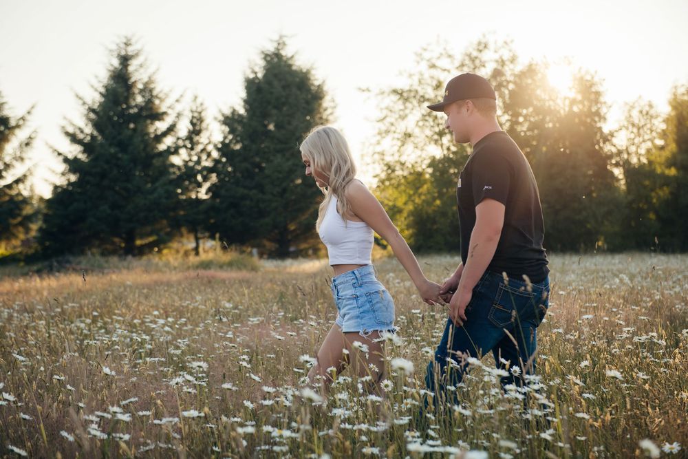 Charlotte Ann Photography - Couples Portrait Photography. Pacific Northwest Photographer. Forks, Washington Photographer.