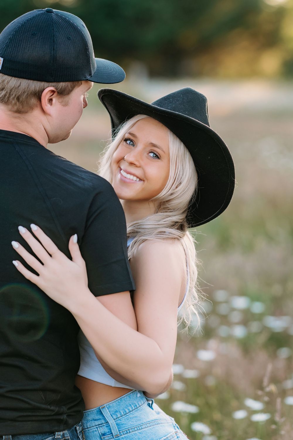 Charlotte Ann Photography - Couples Portrait Photography. Pacific Northwest Photographer. Forks, Washington Photographer.