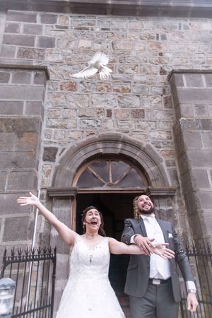 sortie d'église
mariage Lyon
Photographe : Solène Dgy Photographe