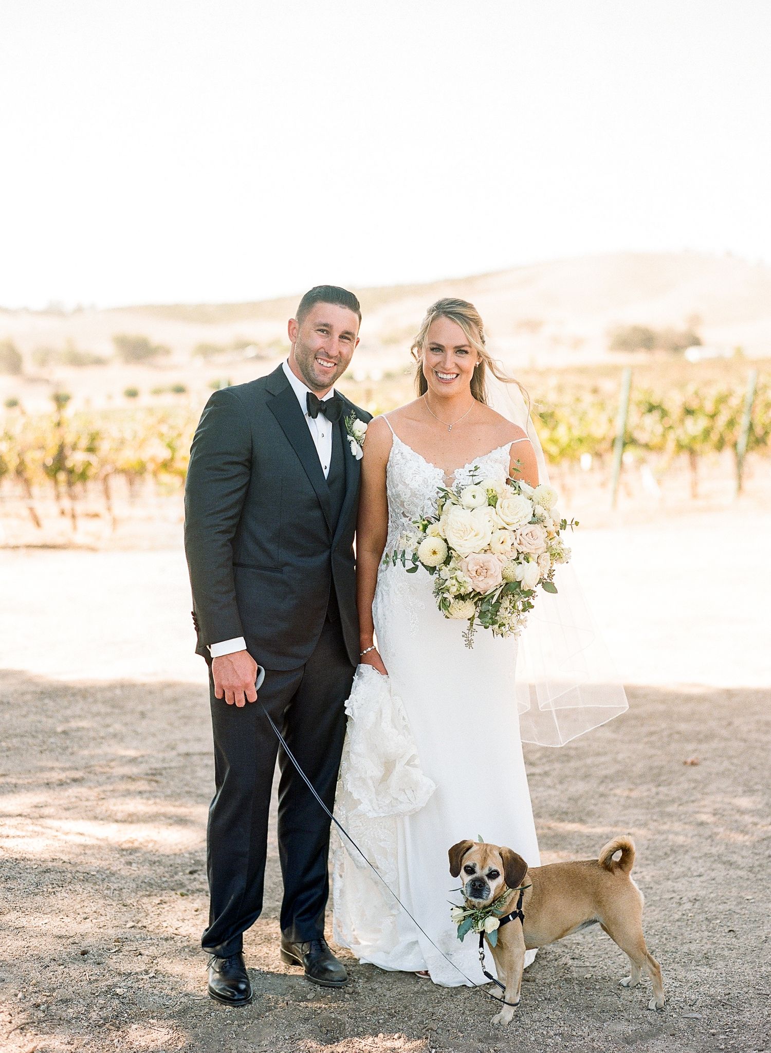 romantic cass winery wedding creston california