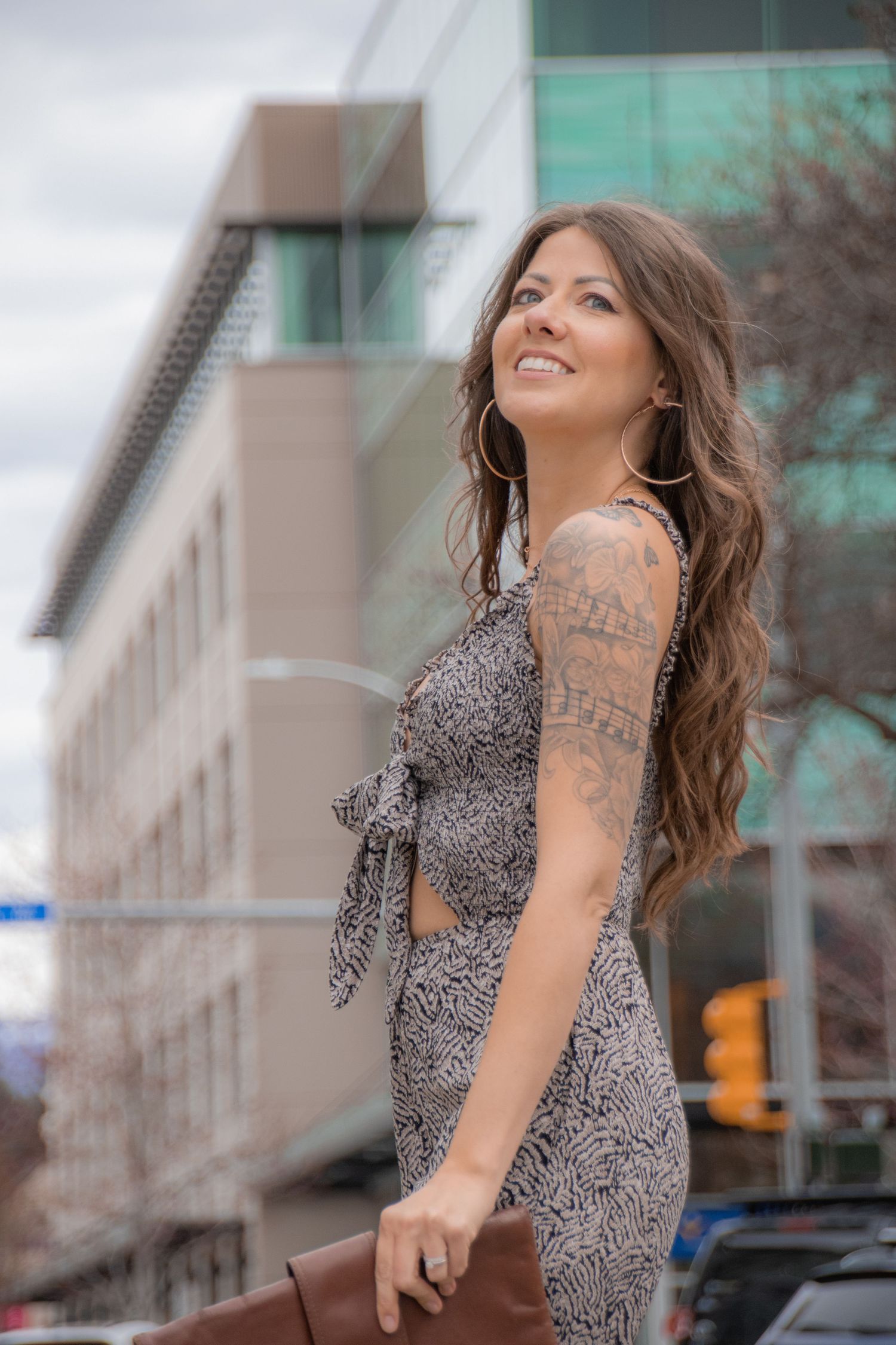 Stylish fashion adventures through downtown Kelowna street photography