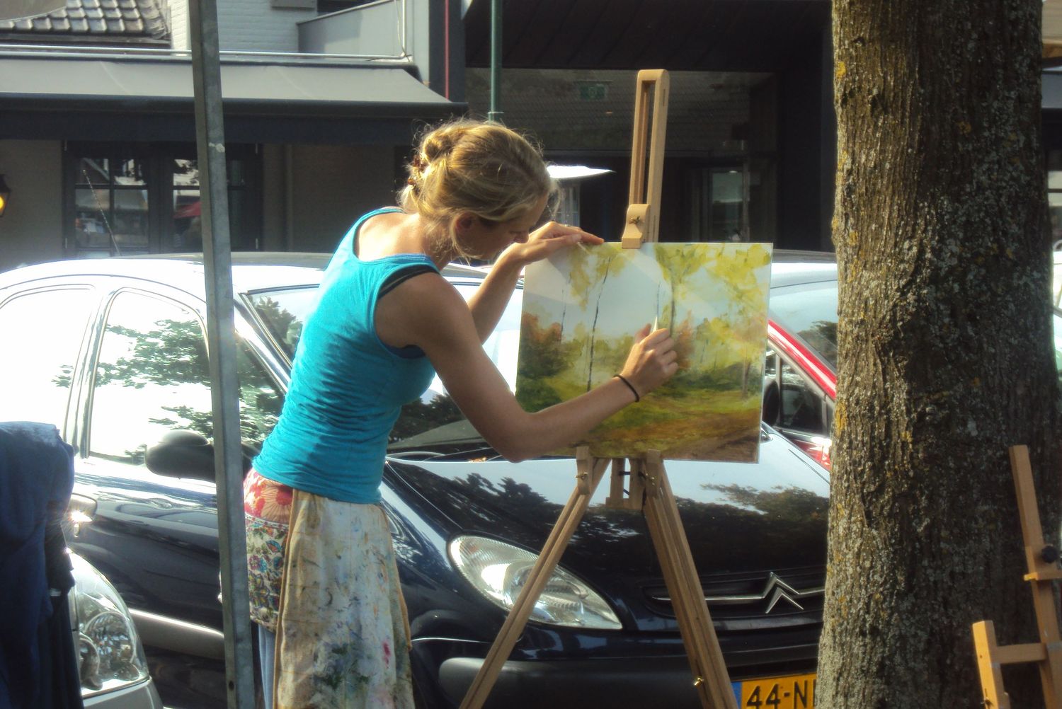 Martine Vonk, zelf ook creatief beeldmaker. Als kunstenaar, grafisch vormgever en vooral fotograaf van vele markten thuis.
