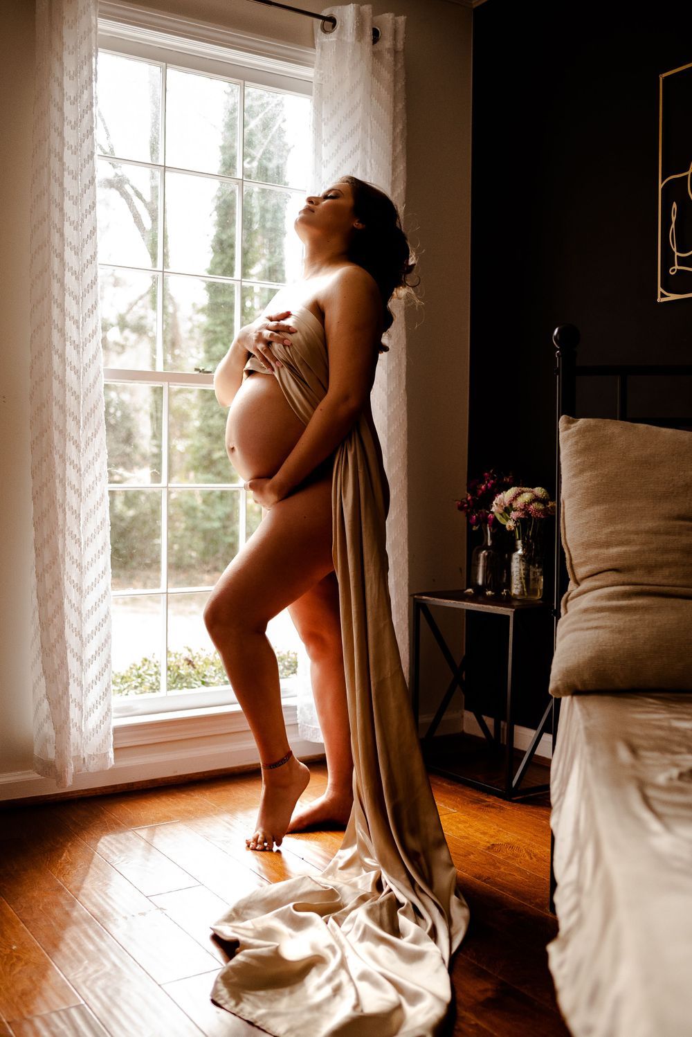 maternity boudoir session, nude boudoir session, natural light studio