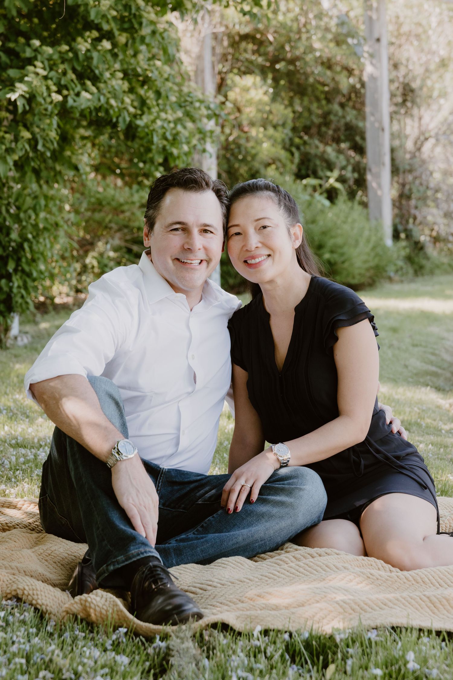 Couple Photo Session in a Garden in Seattle