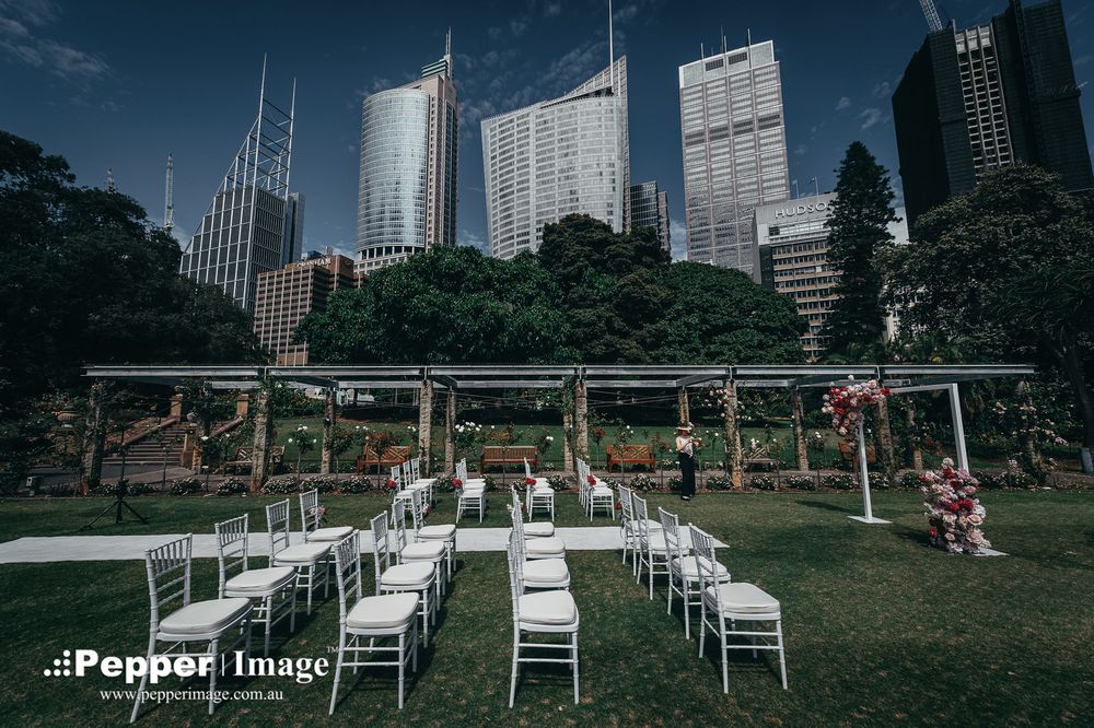 Rose Garden, Royal Botanic Gardens Wedding by Pepper Image