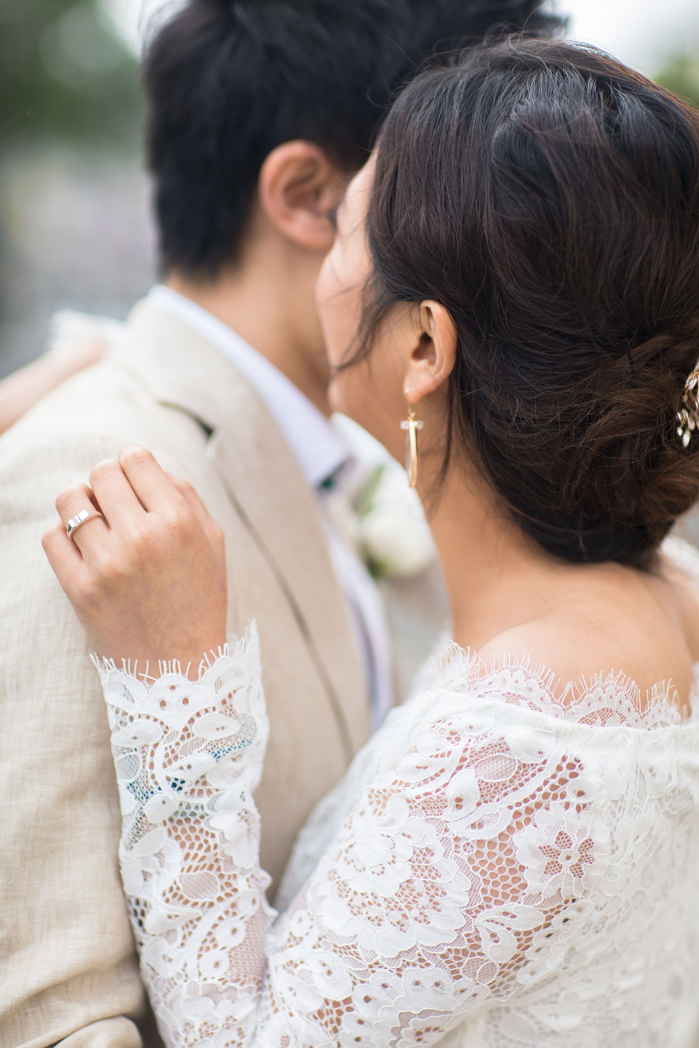 asian-couple-wedding-in-budapest-destination-ceremony-with-historic-architecture-and-city-view-hungary.jpg