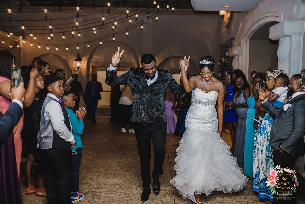 Bride and groom dancing at Aristide Colleyville wedding reception.