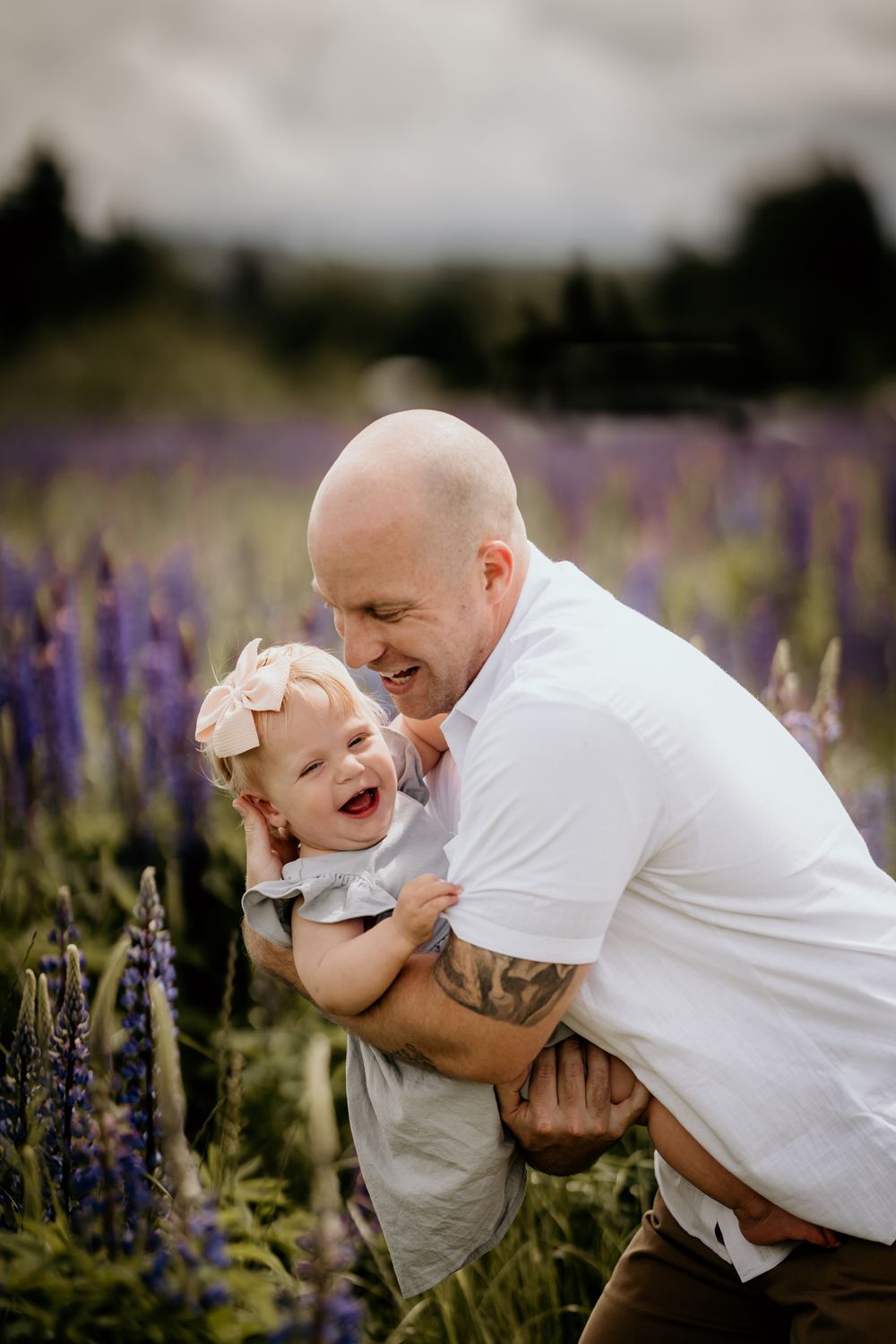 Washington Lupine field family portrait session by wander and wild photography