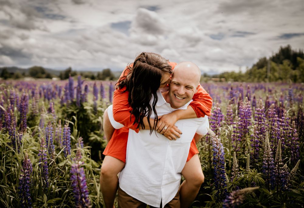 Washington Lupine field family portrait session by wander and wild photography
