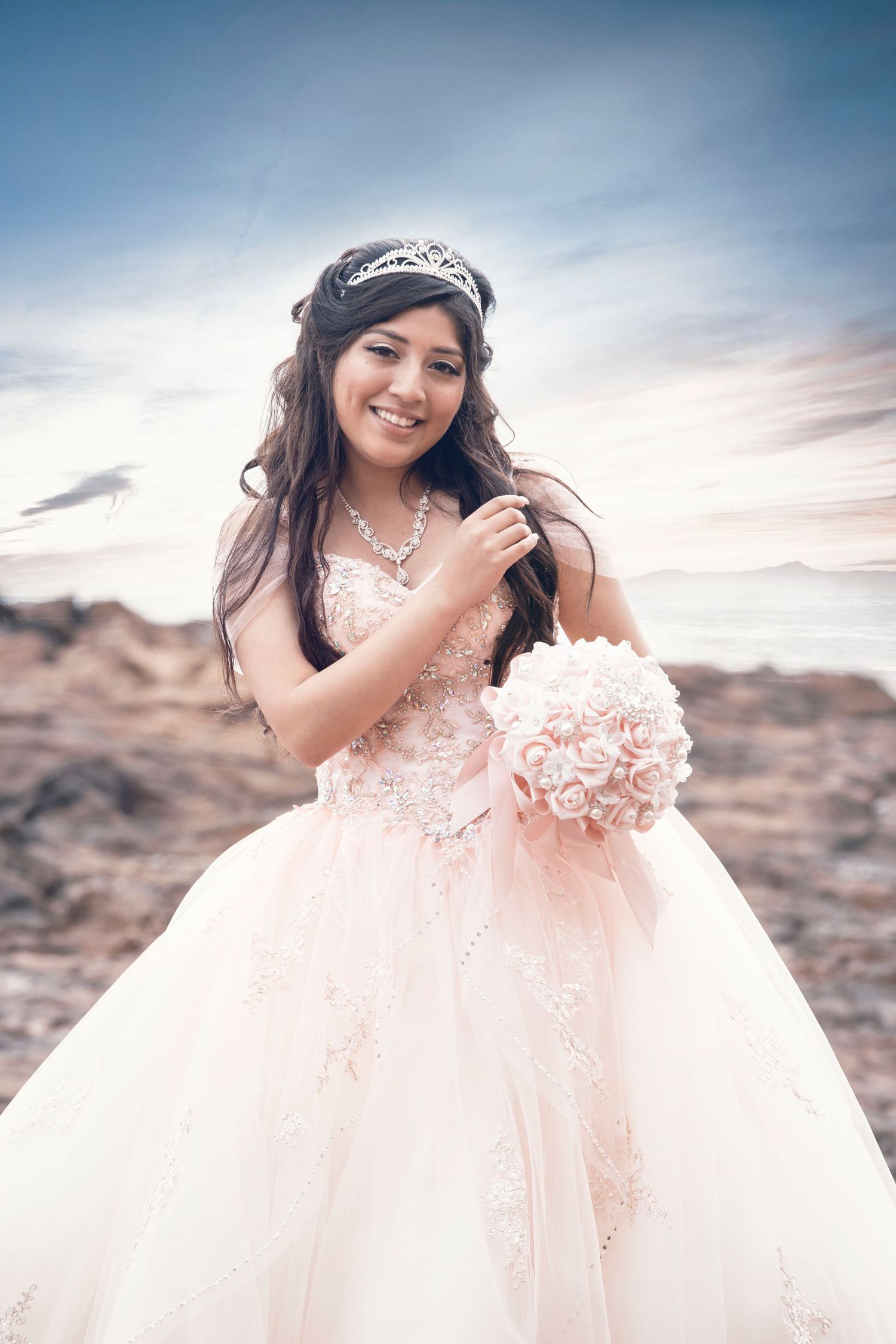 Quinceañera Photo at Palos Verdes Cove. fotógrafo de Quinceañera. Fotos de Quince. Vestidos de Quince. Fotos de Quinceañera en la playa.