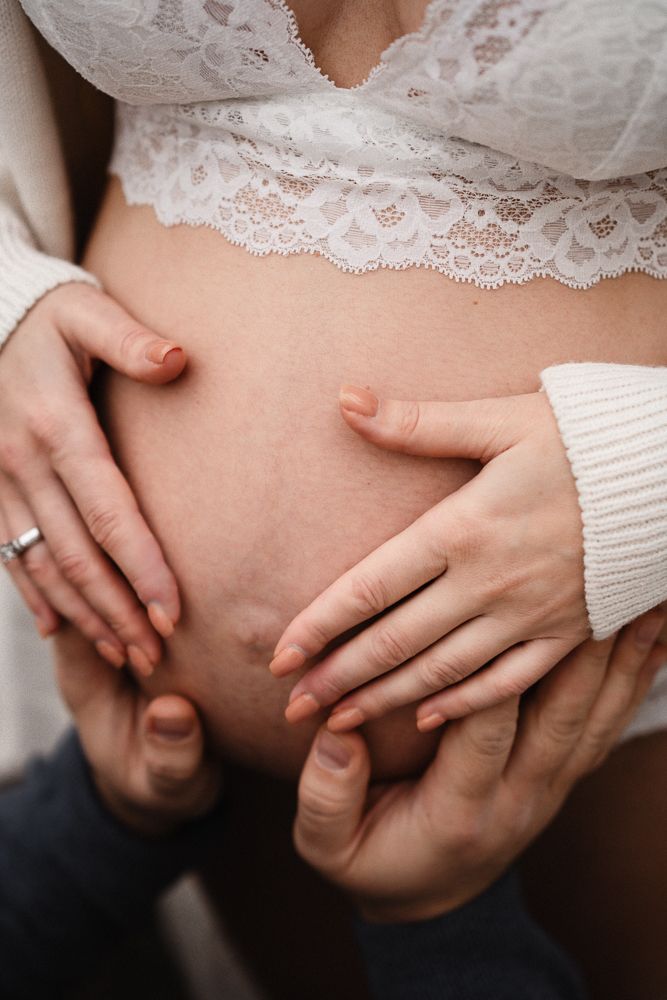 Maternity photoshoot Zurich - Schwangerschaftsfotografie Silver Coast