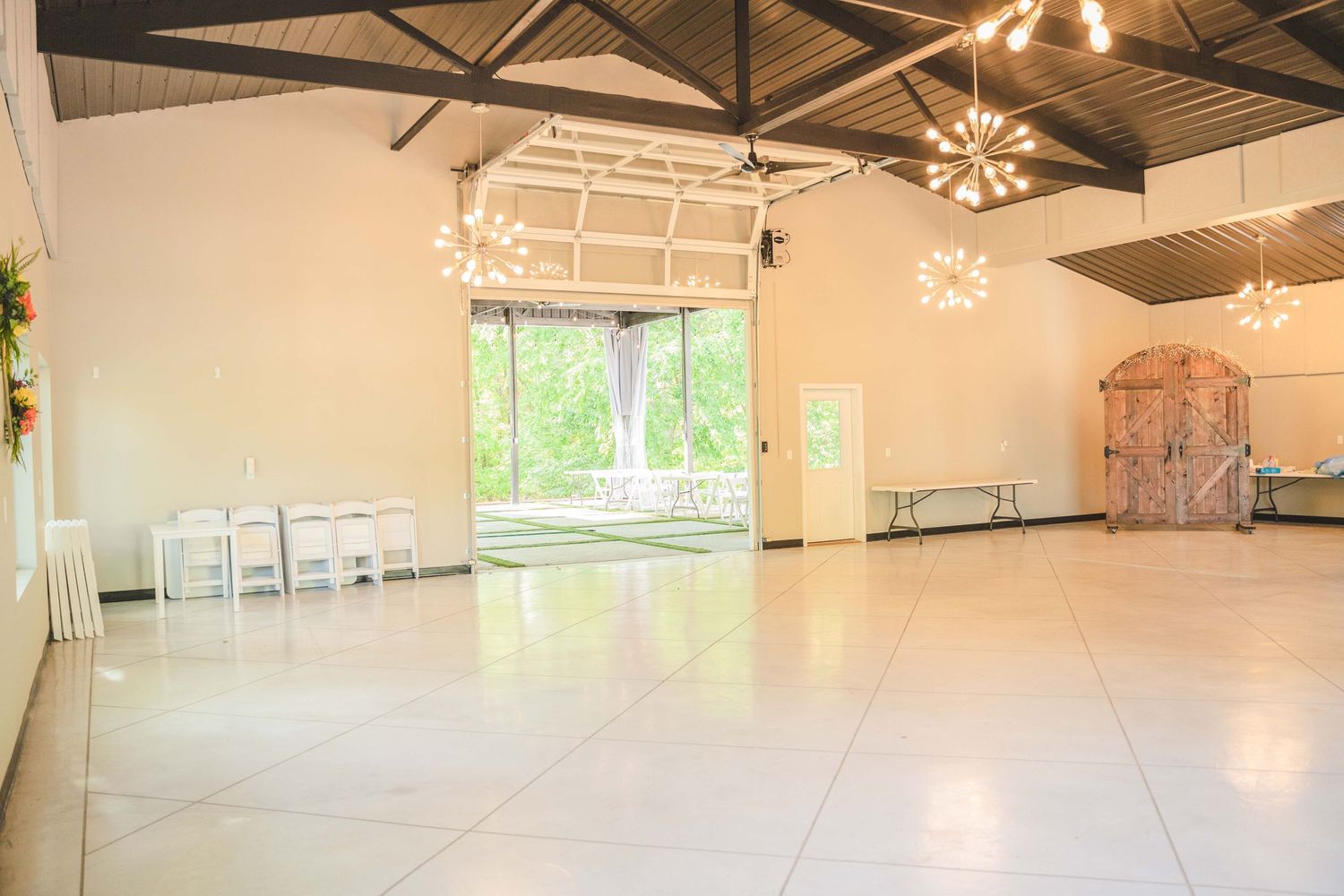 Dragonfly Wedding Venue by Mandy Kline Photography 7