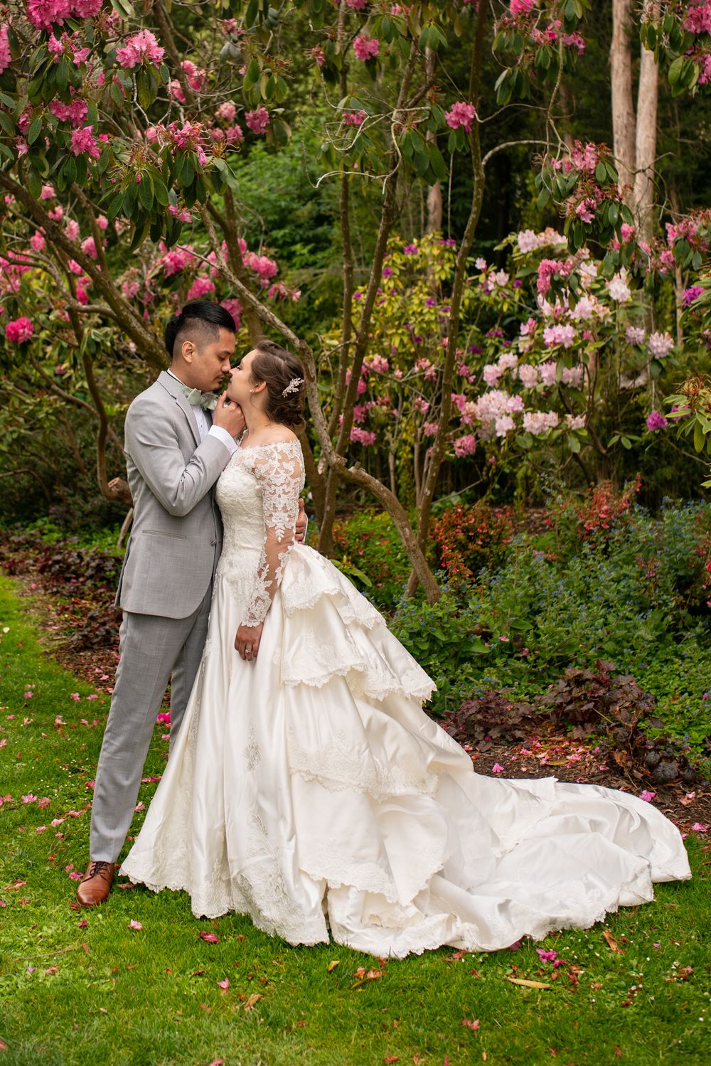 Capturing the moment, while you live it! Wedding and Event Photographer in the Bay Area!
www.nestofuentes.com 
Book Today!