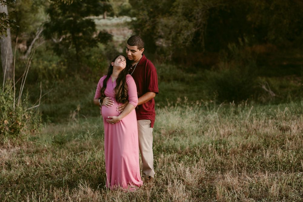 Katy Montoya Photography - Kenedy, Texas Photographer - Luling, Texas Maternity Photographer