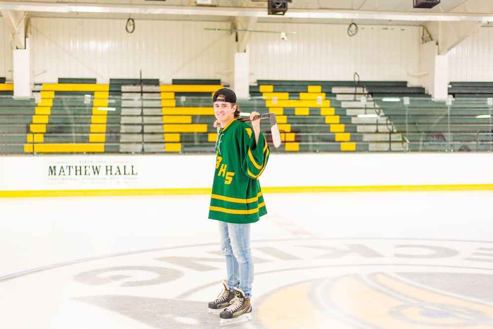 Shakopee Minnesota Senior Photographer