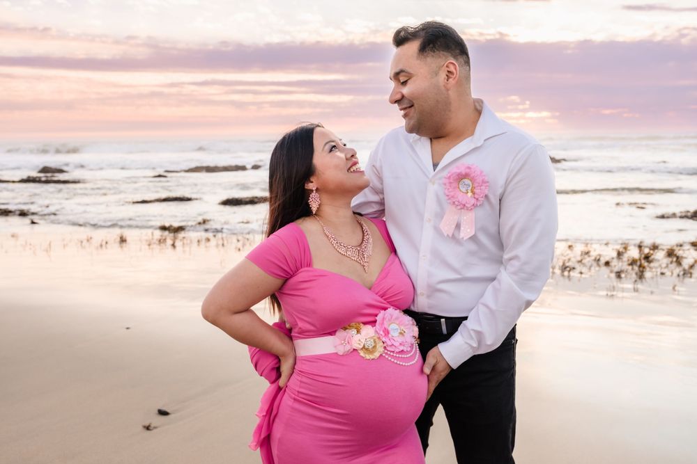 couples maternity photoshoot in halfmoon bay, couples photographer