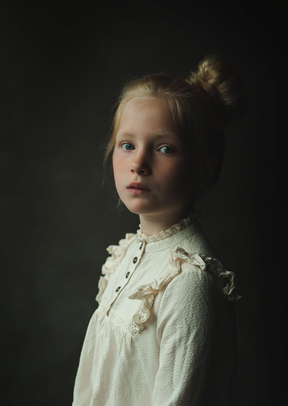 Portretfoto oude meester stijl meisje