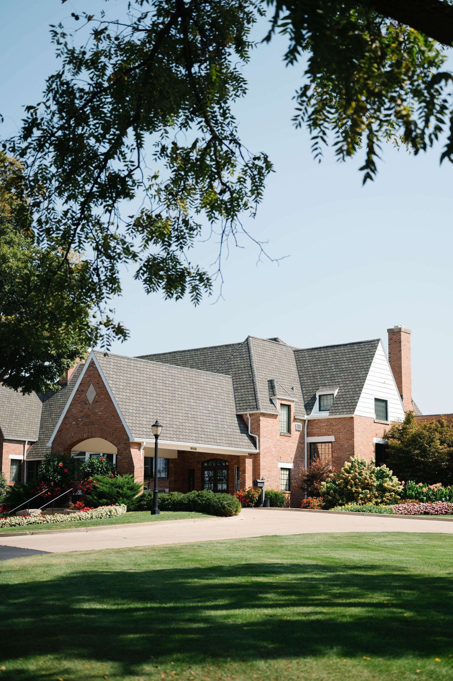 Tropical Wedding at Bloomington Country Club | Candace Sims Chicago Luxury Fine Art Wedding Photographer