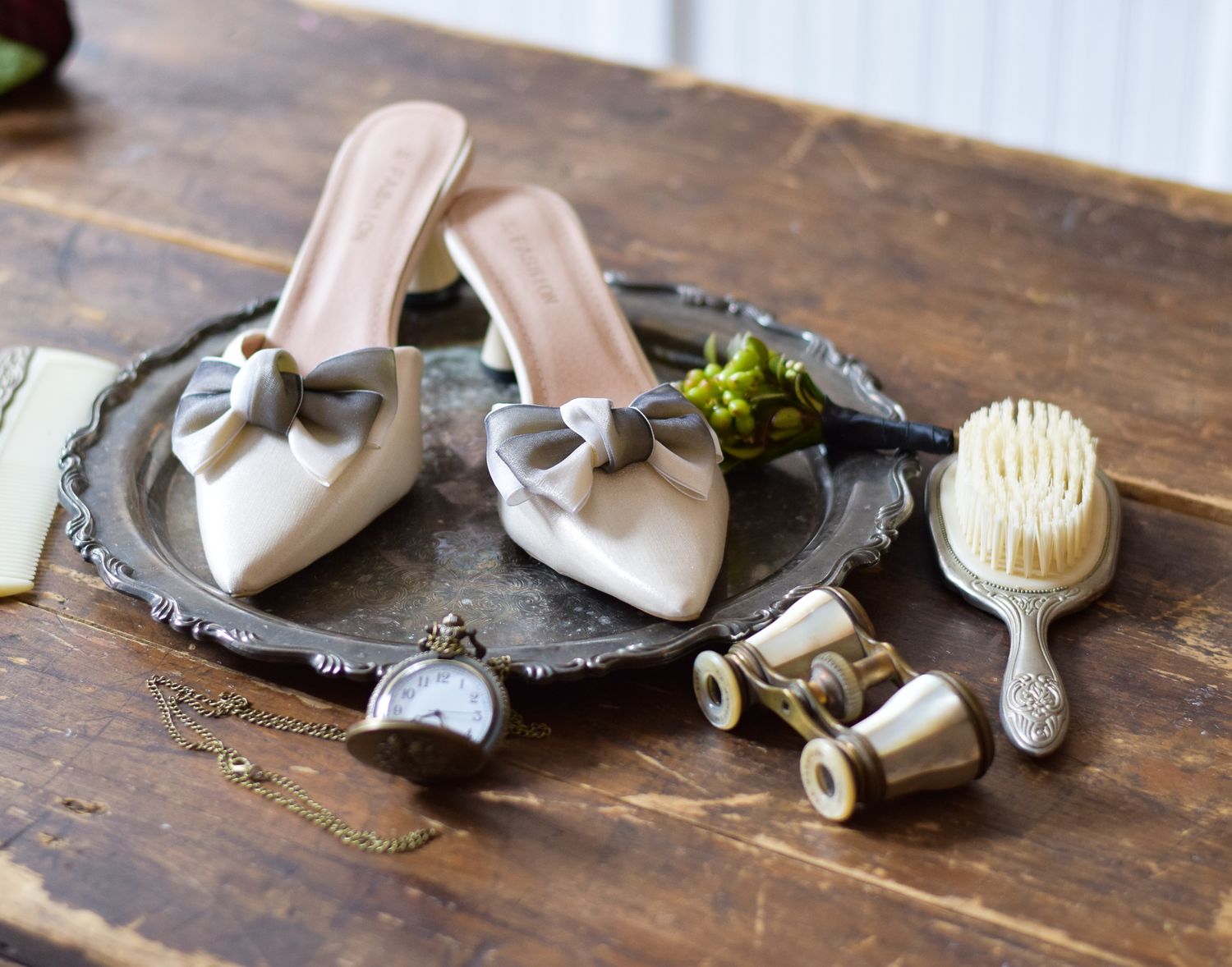 Bride's essentials. Heels and comb.