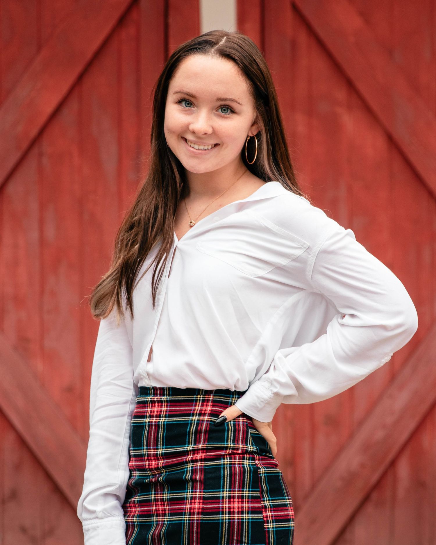 Barn Door Senior Photos in Foxboro MA