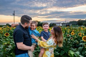 Sunflower Field Family Photos, Lancaster, Pa