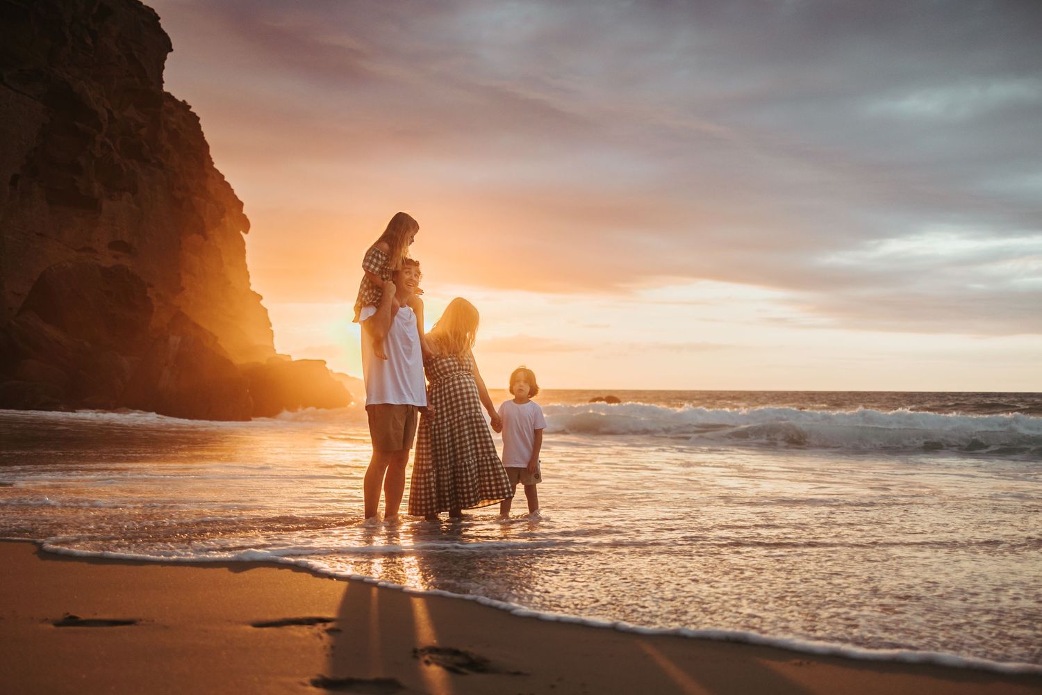 Family Photoshoot at beach, sunrise, Lake Macquarie, Newcastle, Hunter Valley, New South Wales