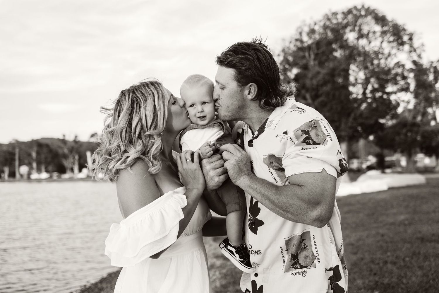Black and White Family Photoshoot at beach, Lake Macquarie, Newcastle, Hunter Valley, New South Wales