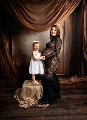 Pregnant mother posing for a fine art maternity session New Hampshire