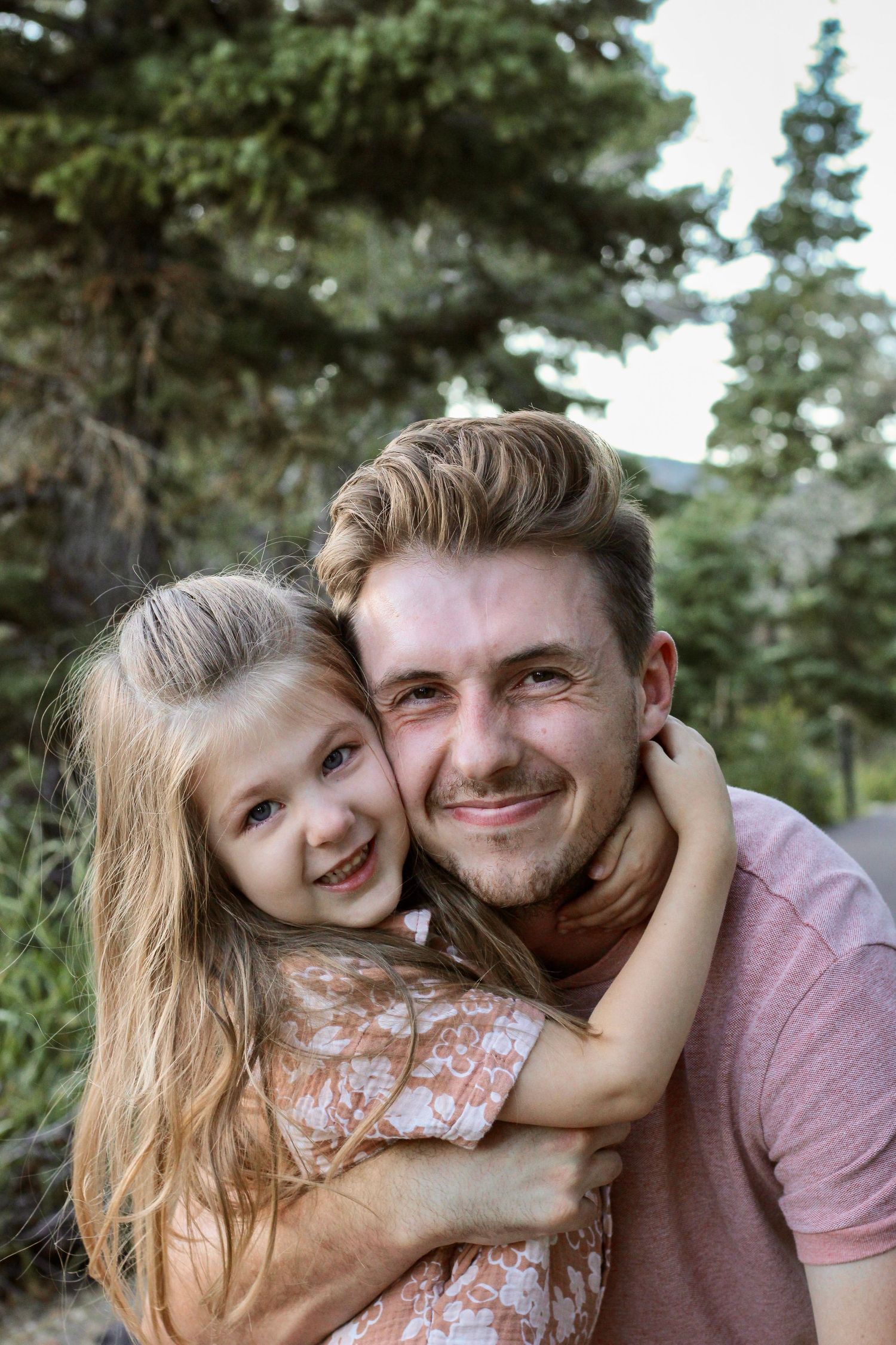 Family photography, father daughter photography, Devil's Kitchen, Nebo Loop, by Utah County photographer