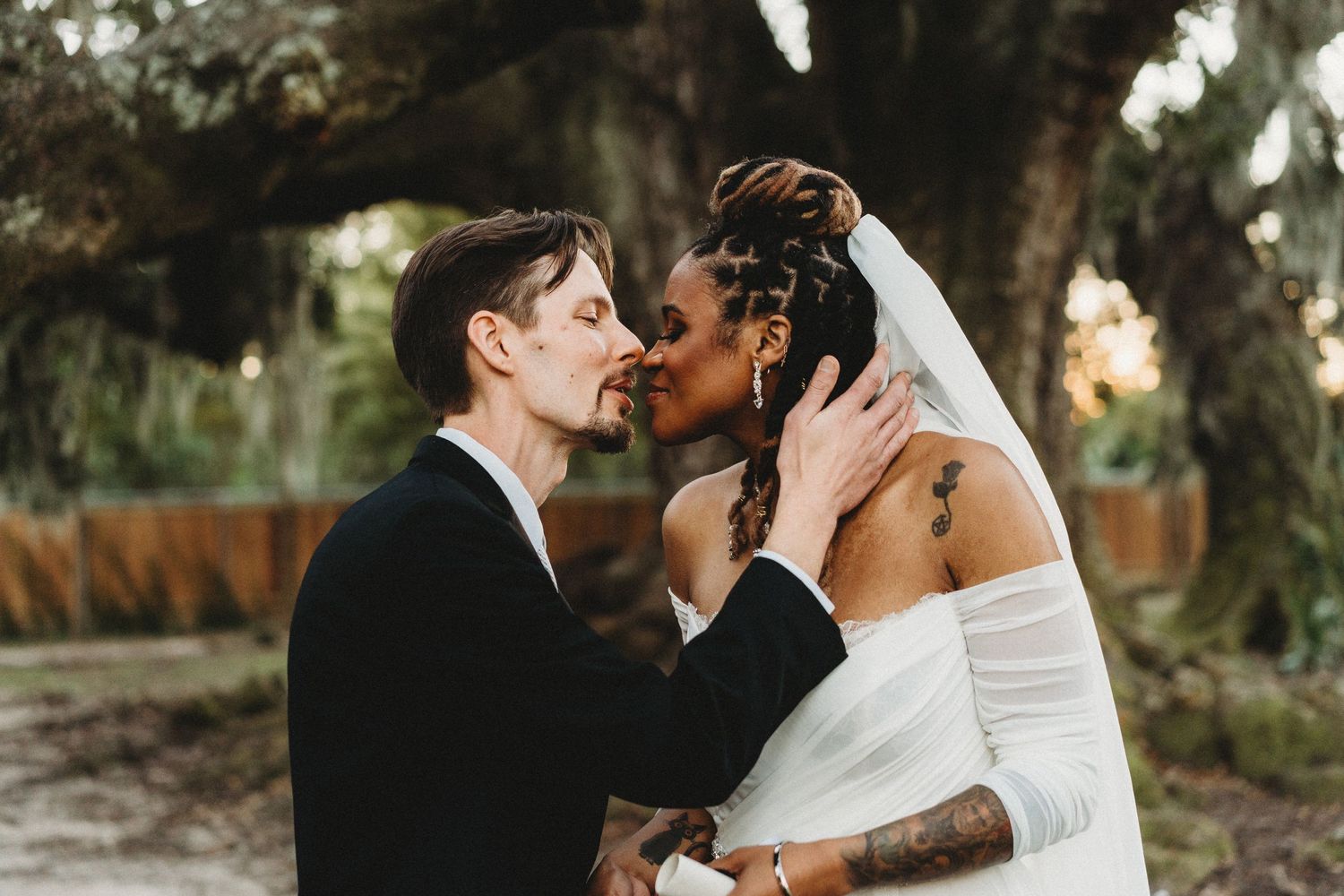 Audubon Park, New Orleans, elopement, couples portrait, micro wedding, bride, groom, Tree of Life, romance