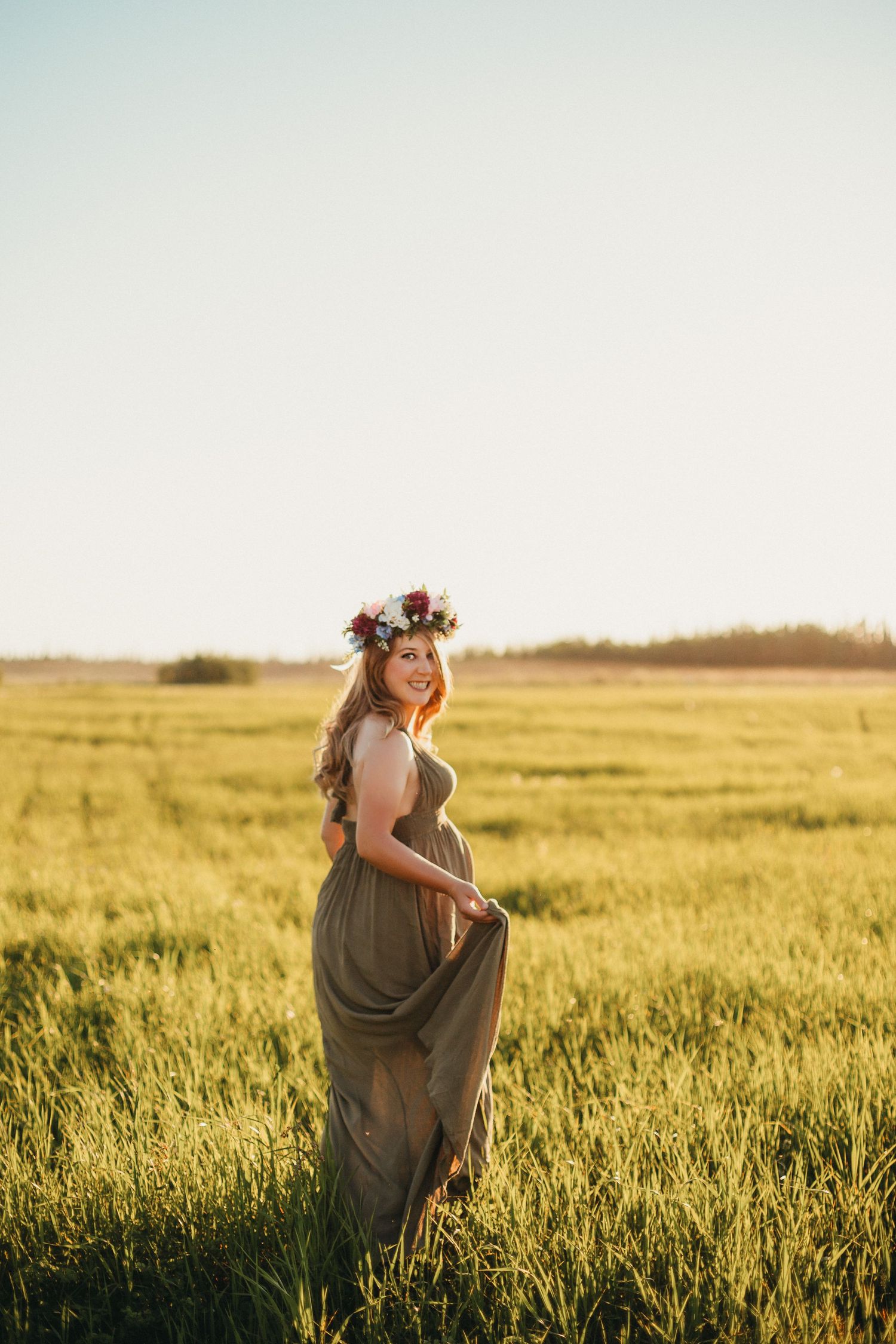 outdoor maternity photography in victoria bc.
