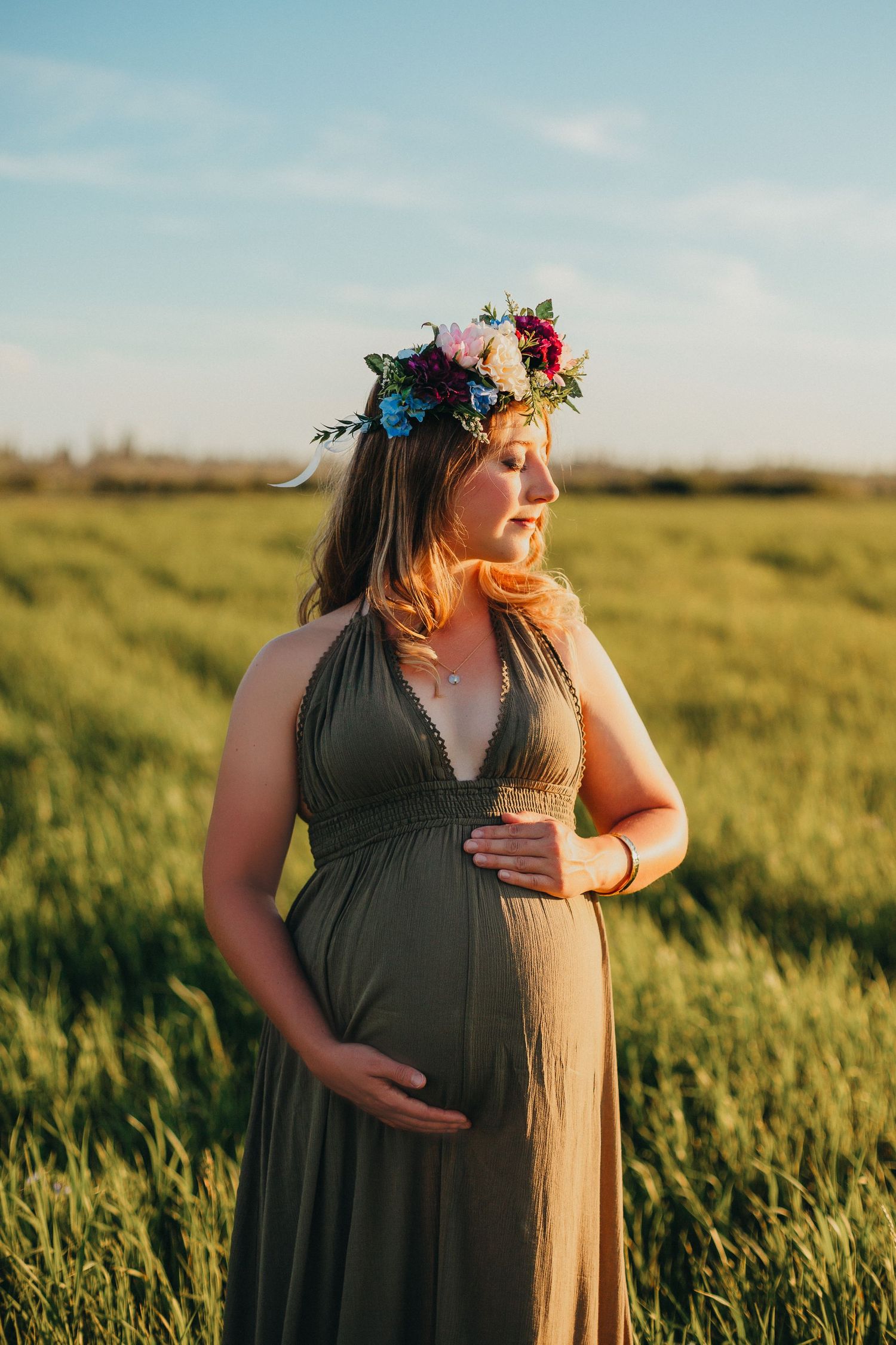outdoor maternity photography in victoria bc.