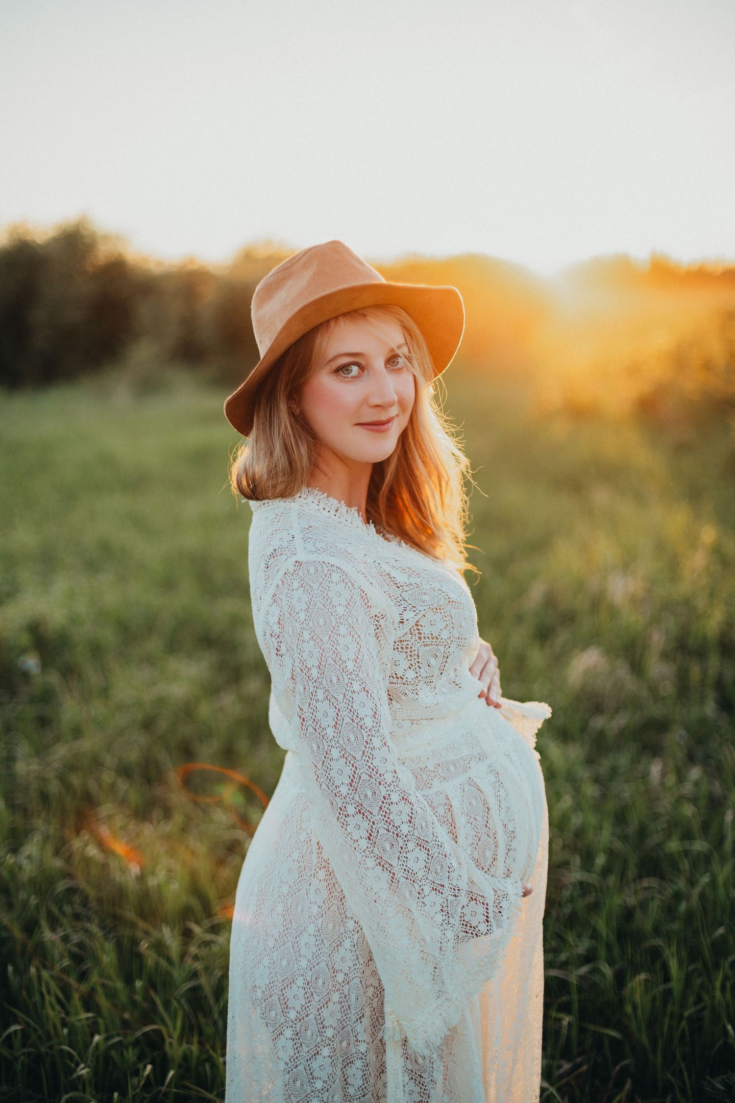 outdoor maternity photography in victoria bc.