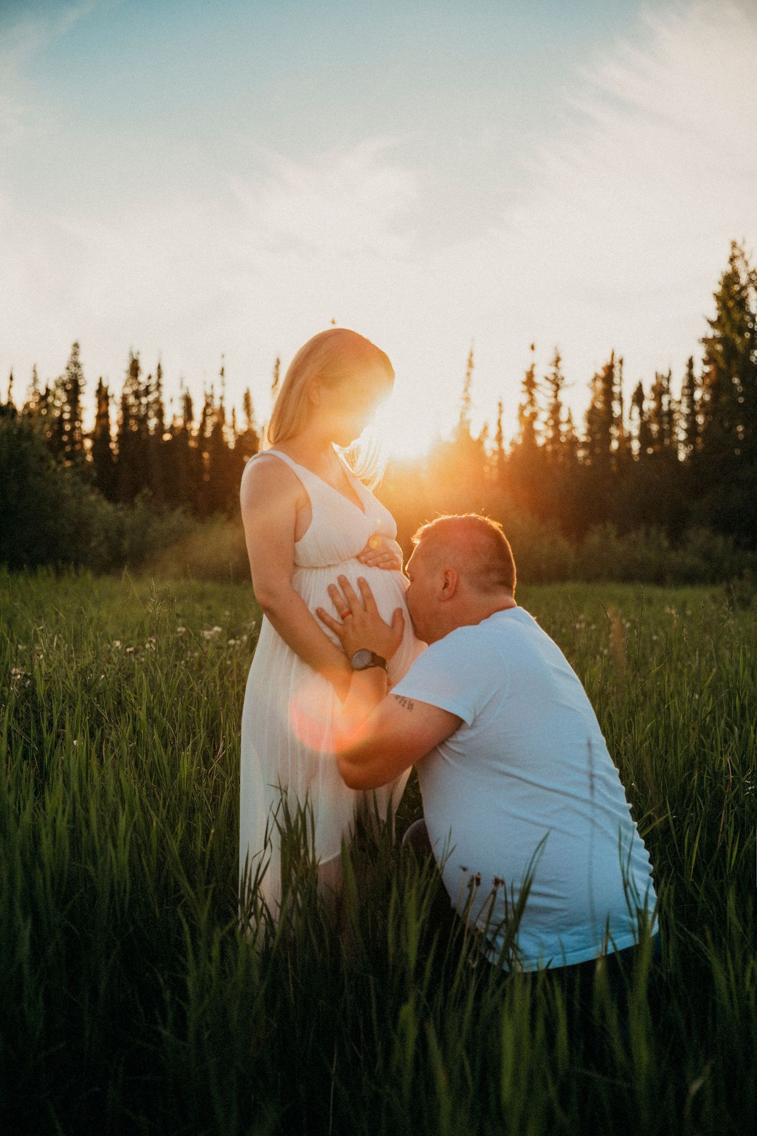 outdoor maternity photography in victoria bc.