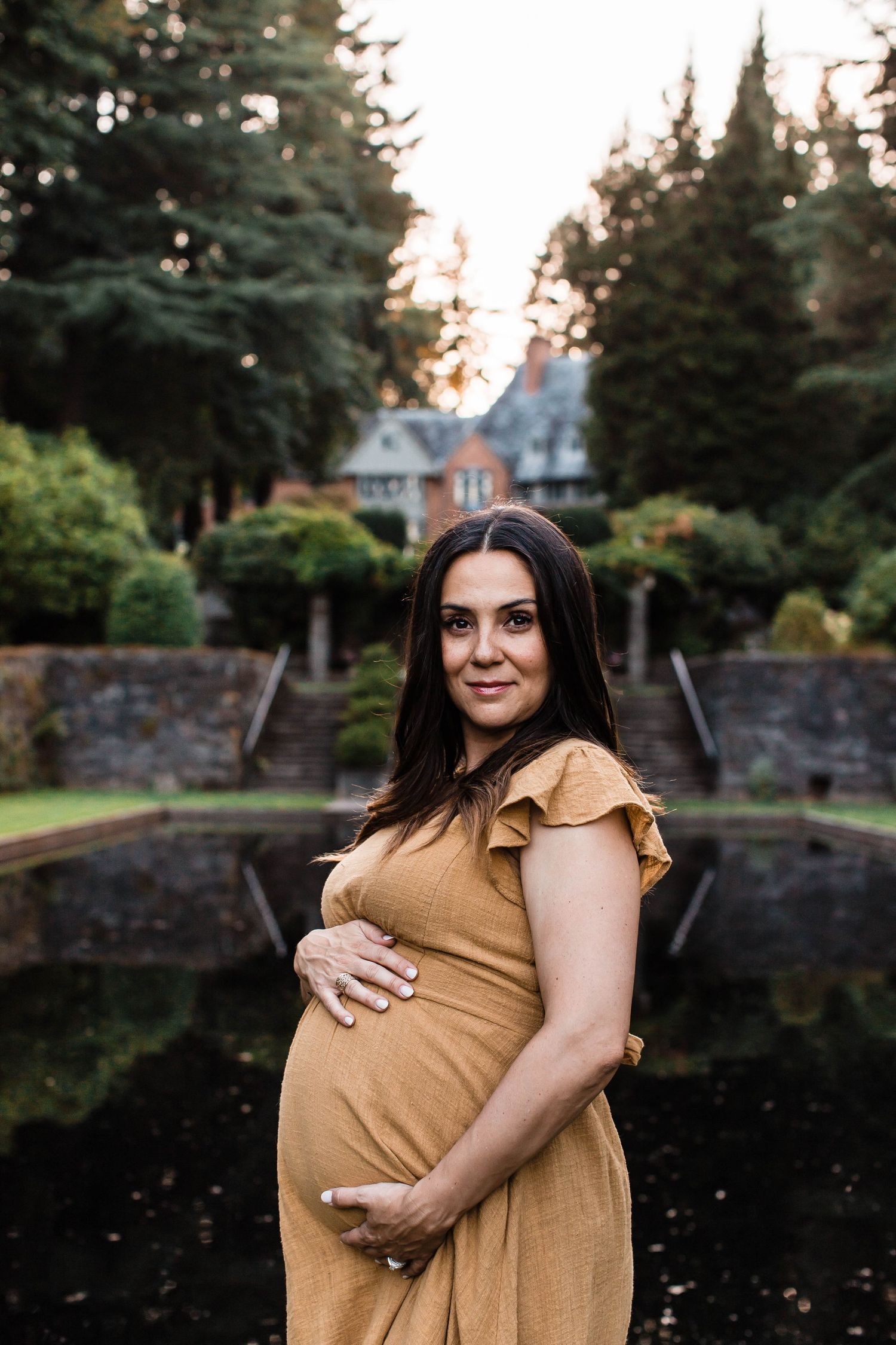 Maternity Photography at Lewis and Clark College