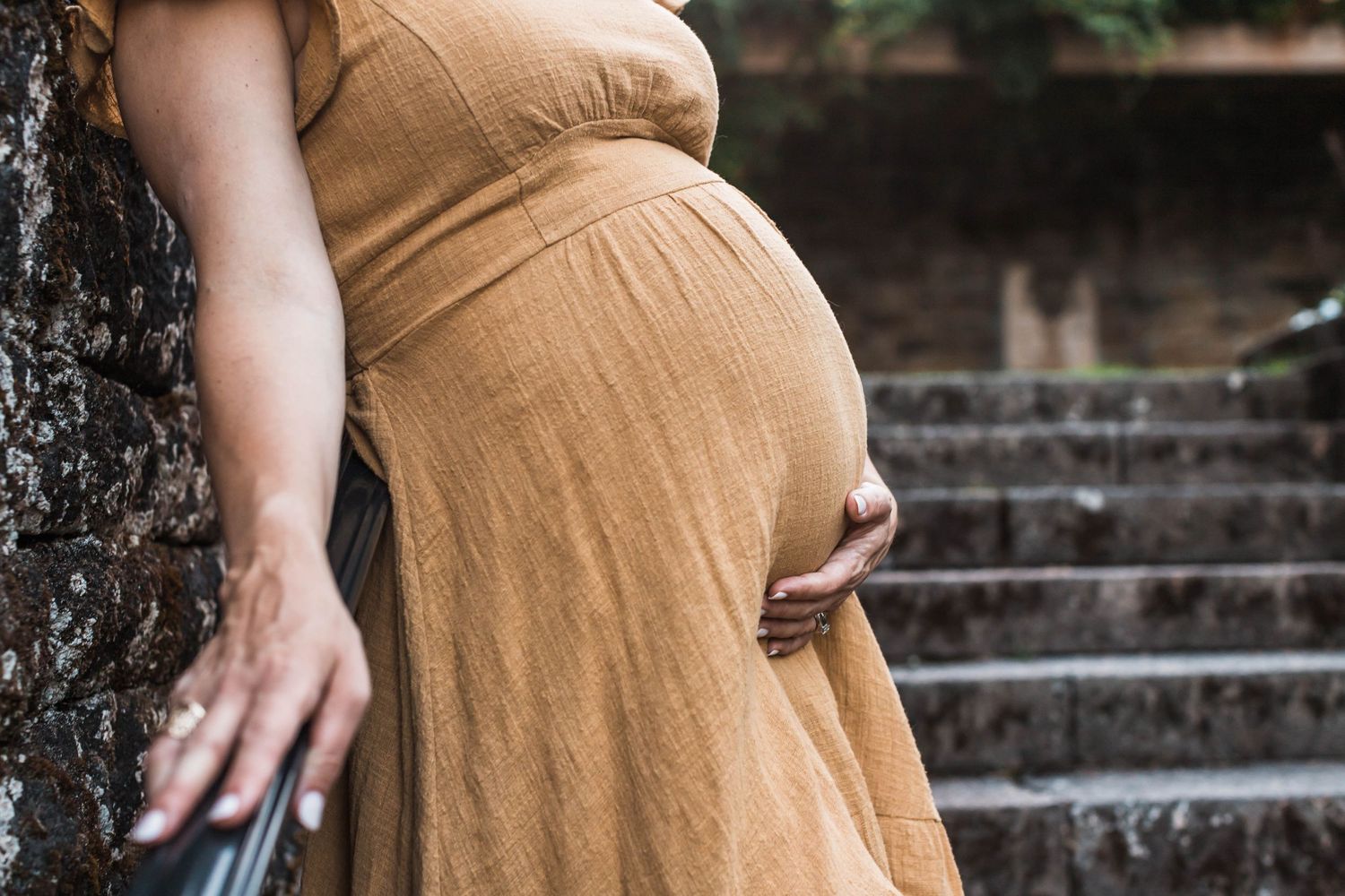 Maternity Photography at Lewis and Clark College