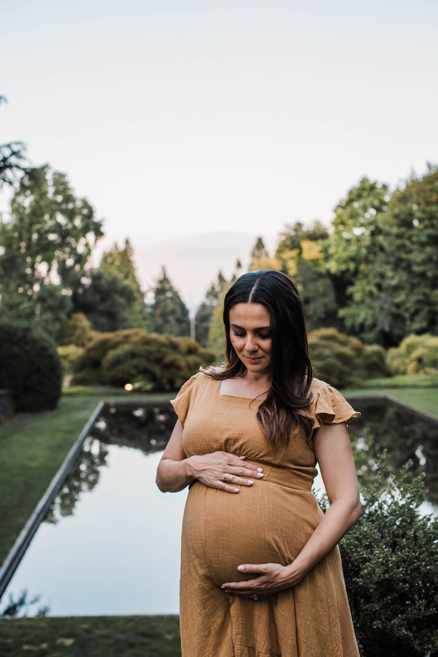 Maternity Photography at Lewis and Clark College