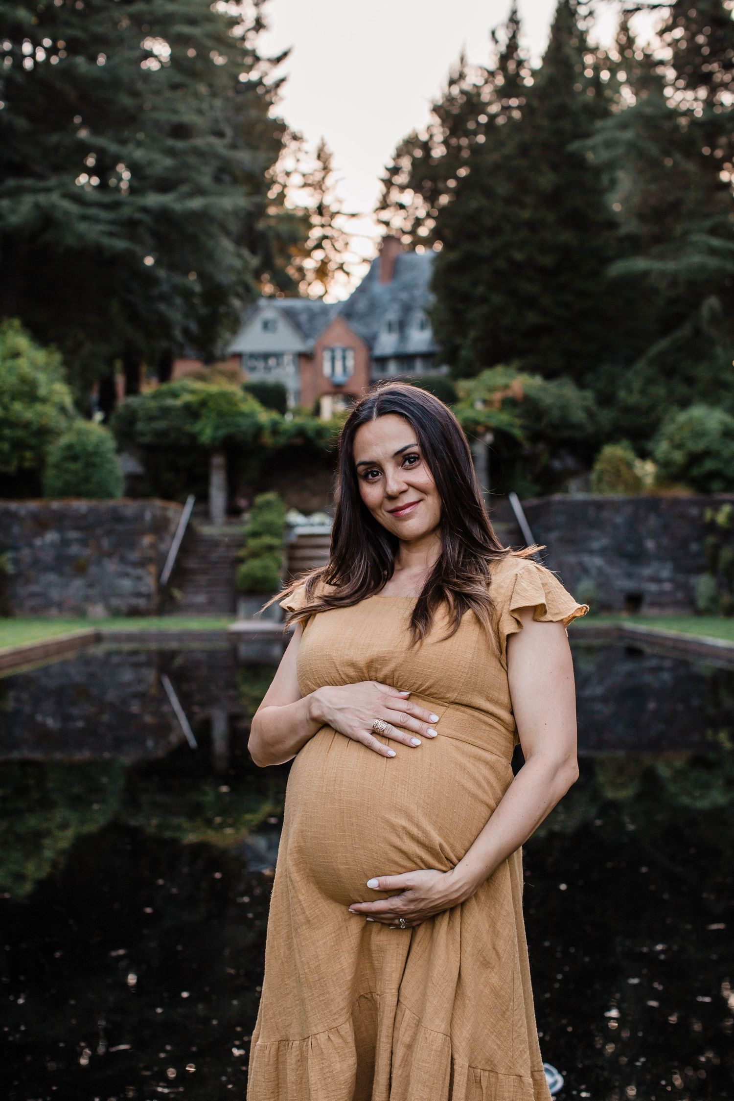 Maternity Photography at Lewis and Clark College