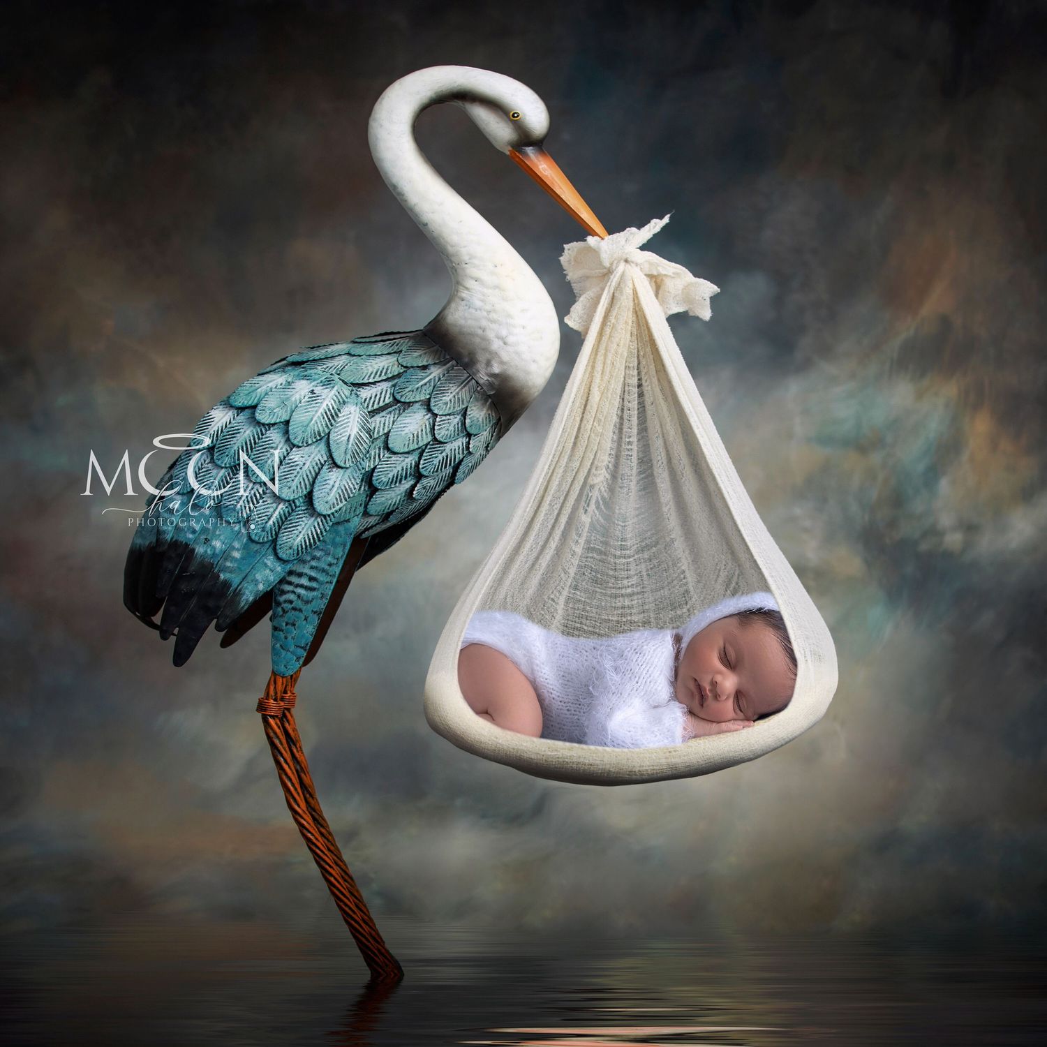 Expert newborn, maternity, family & cake smash photography in Hayes, West London. Studio & home sessions with props, backdrops & accessories