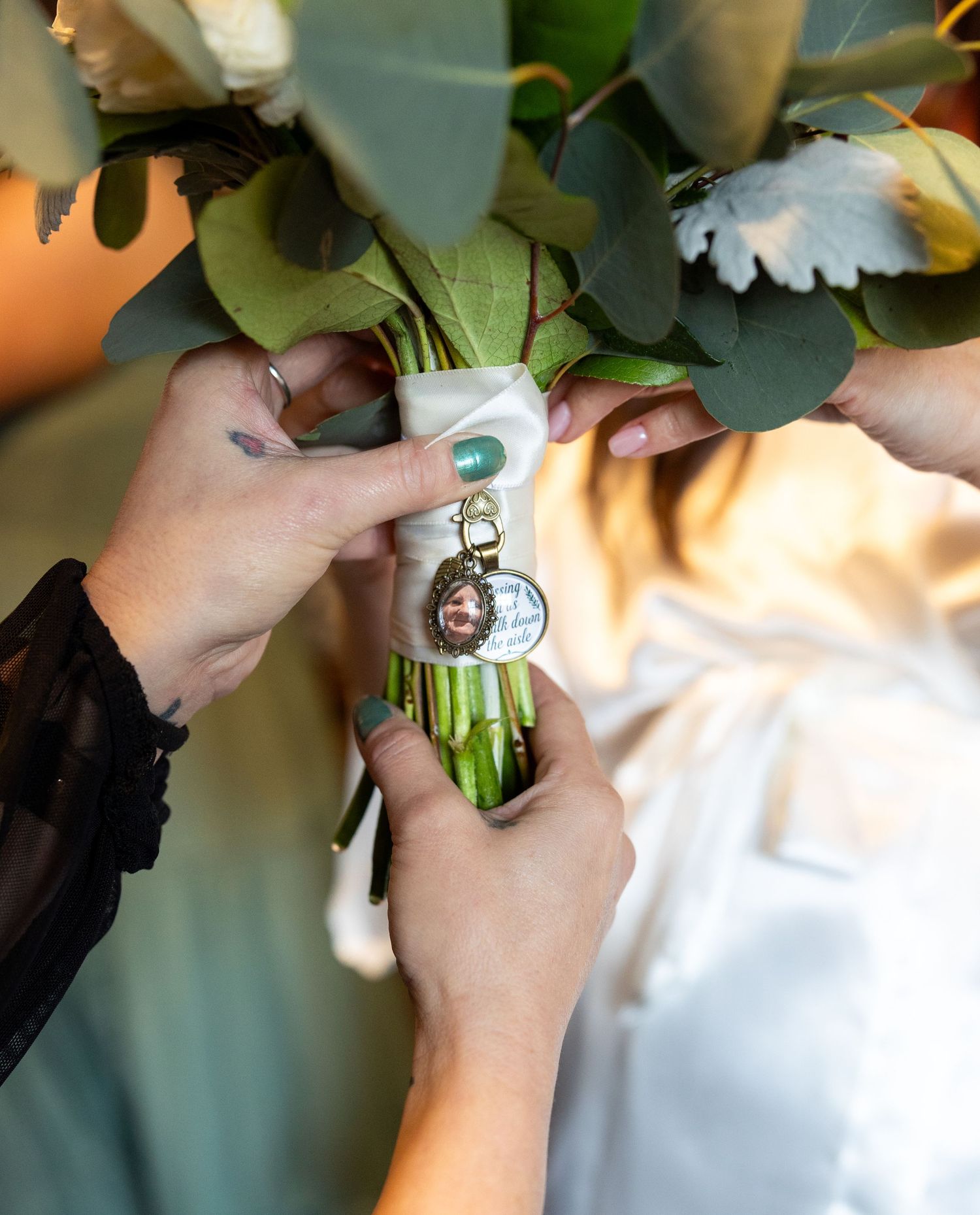 Table Rock Lake wedding with Janie Loftin Photography.