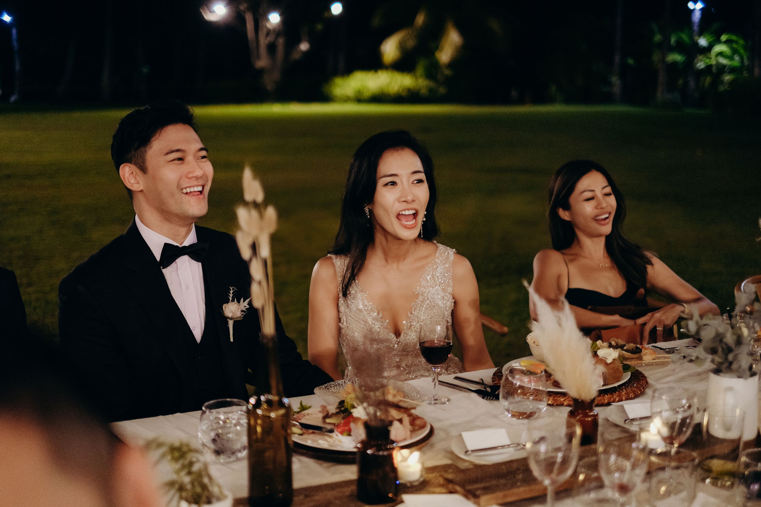 Wedding dinner at Lanikuhonua Venue, Ko Olina, Oahu, captured by a wedding photographer.