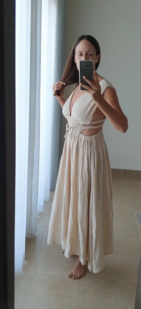 maternity dress client closet wardrobe dubai