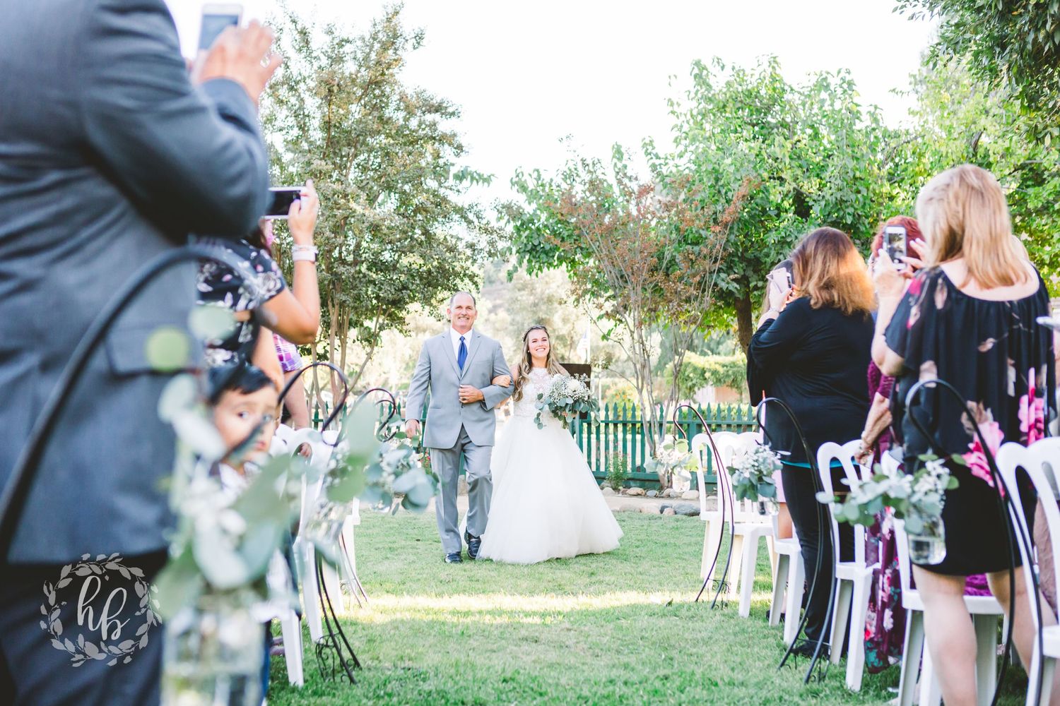 strathearn historical park wedding barn wedding photos wedding photographer