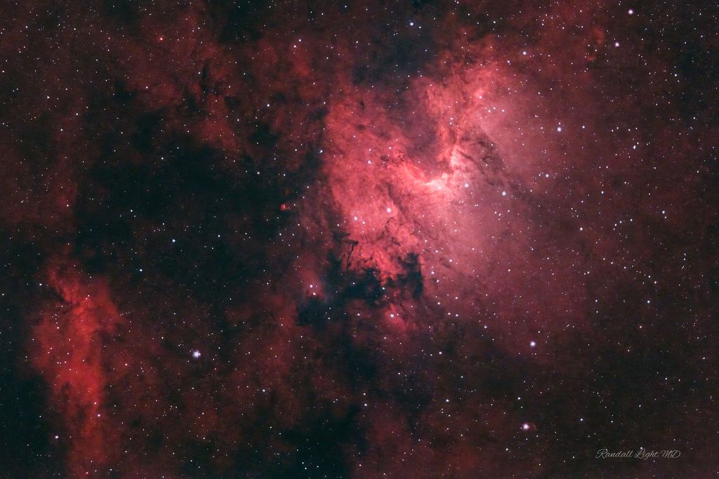 CAVE NEBULA IN EMISSION NEBULA SH2-115