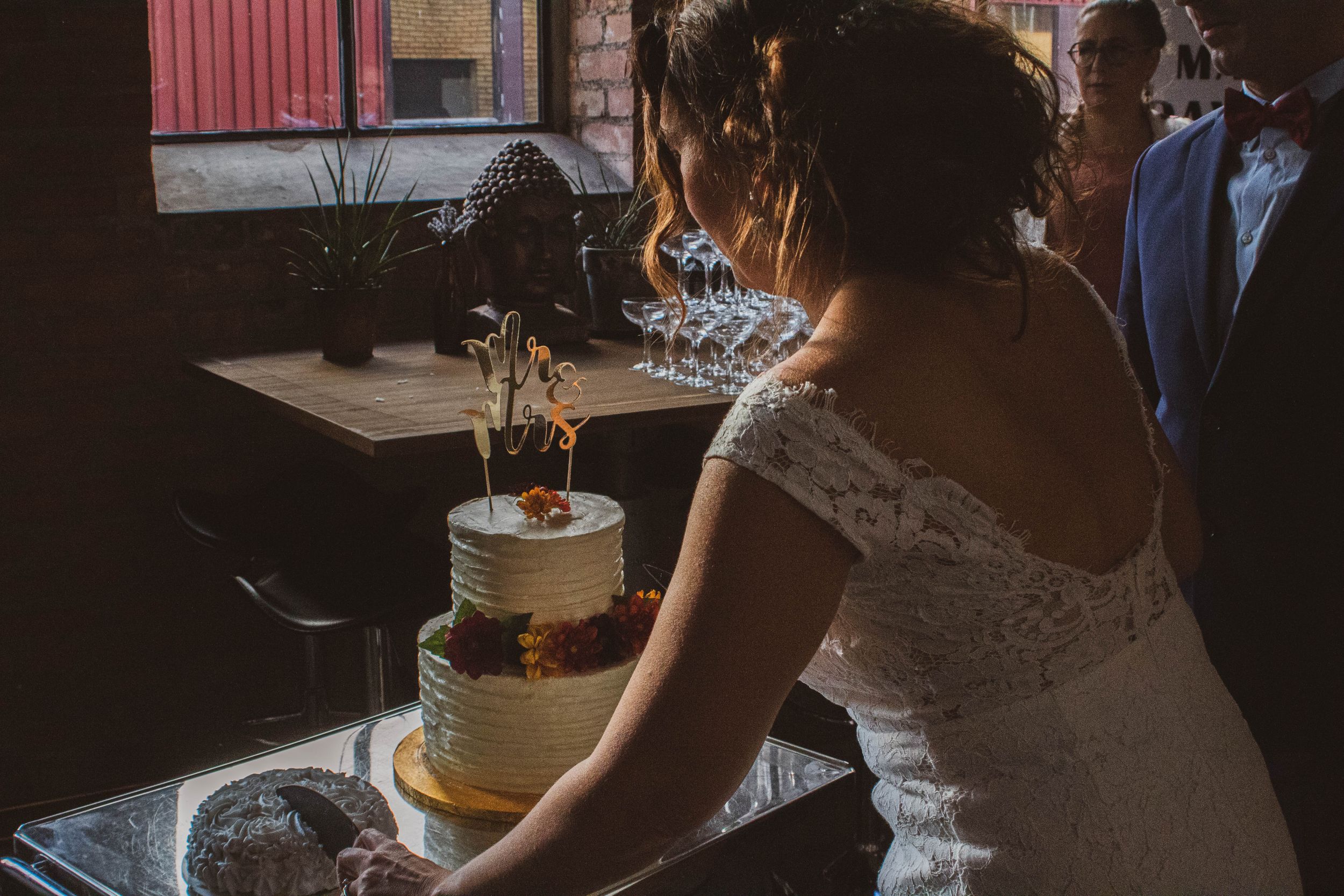 Weddingcake bride