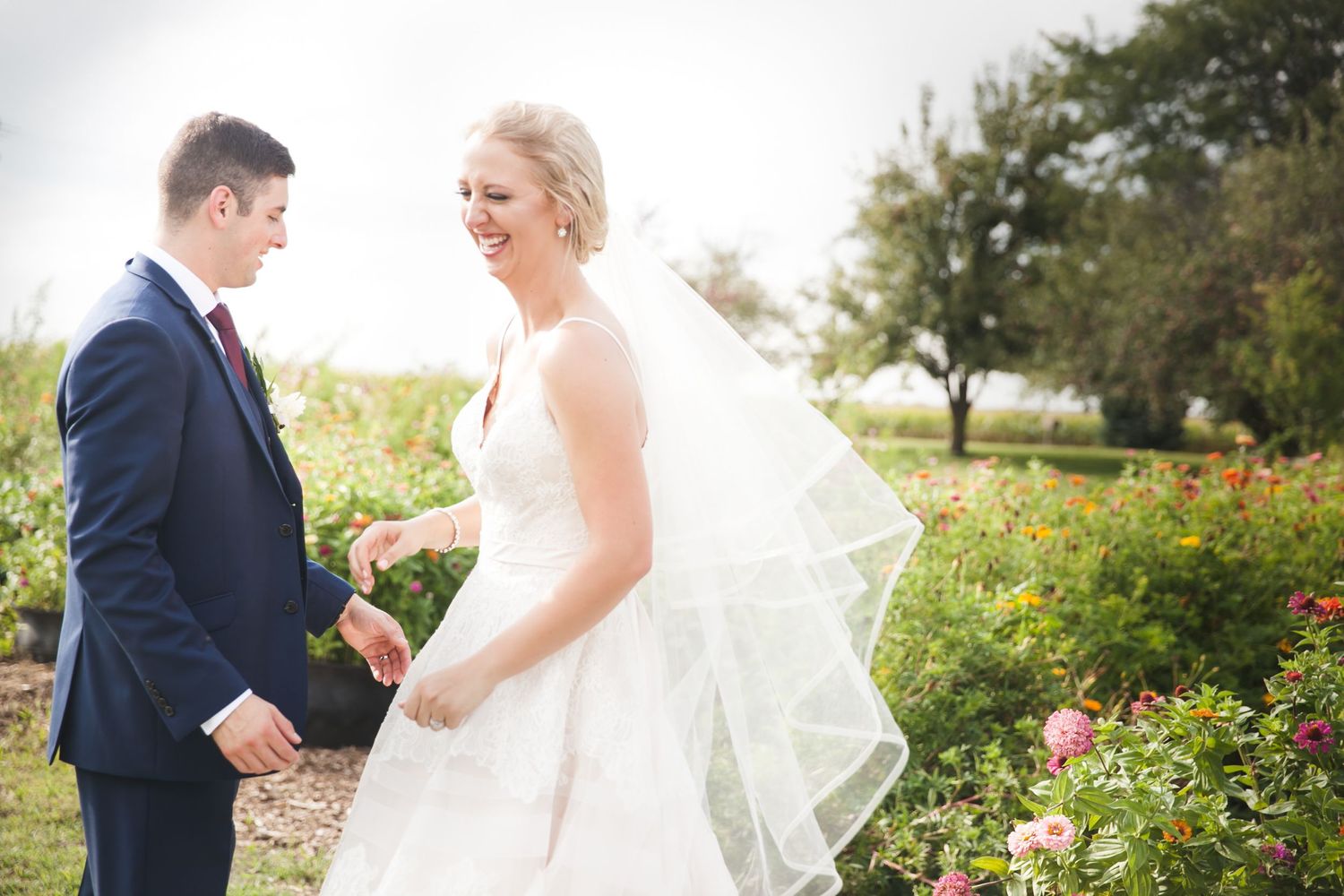 Dixon IL Wedding Photographer || Barnacopia Polo IL Wedding