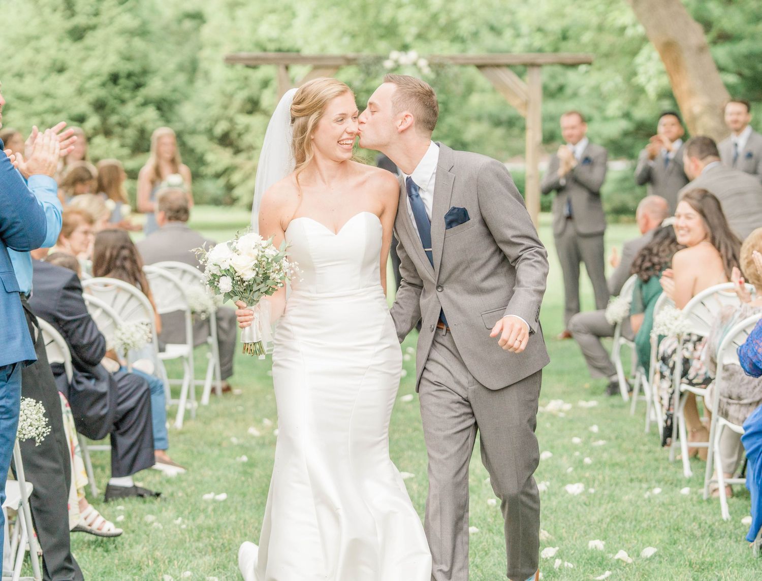 Holly, Michigan Wedding
The Grand Belle Katie Gibbons Photography